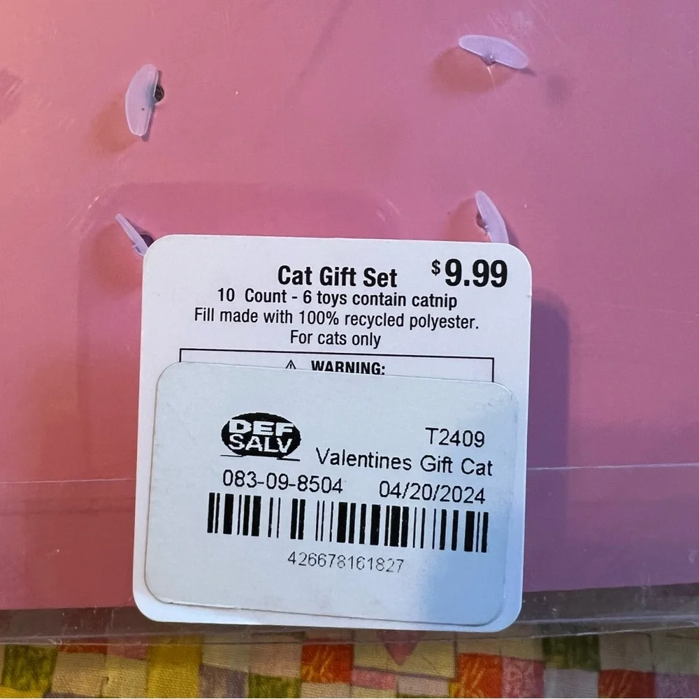 ❤️ Cat Toys Valentine’s Day Gift Set New NIP Express Mail 10 Count 6 with Catnip